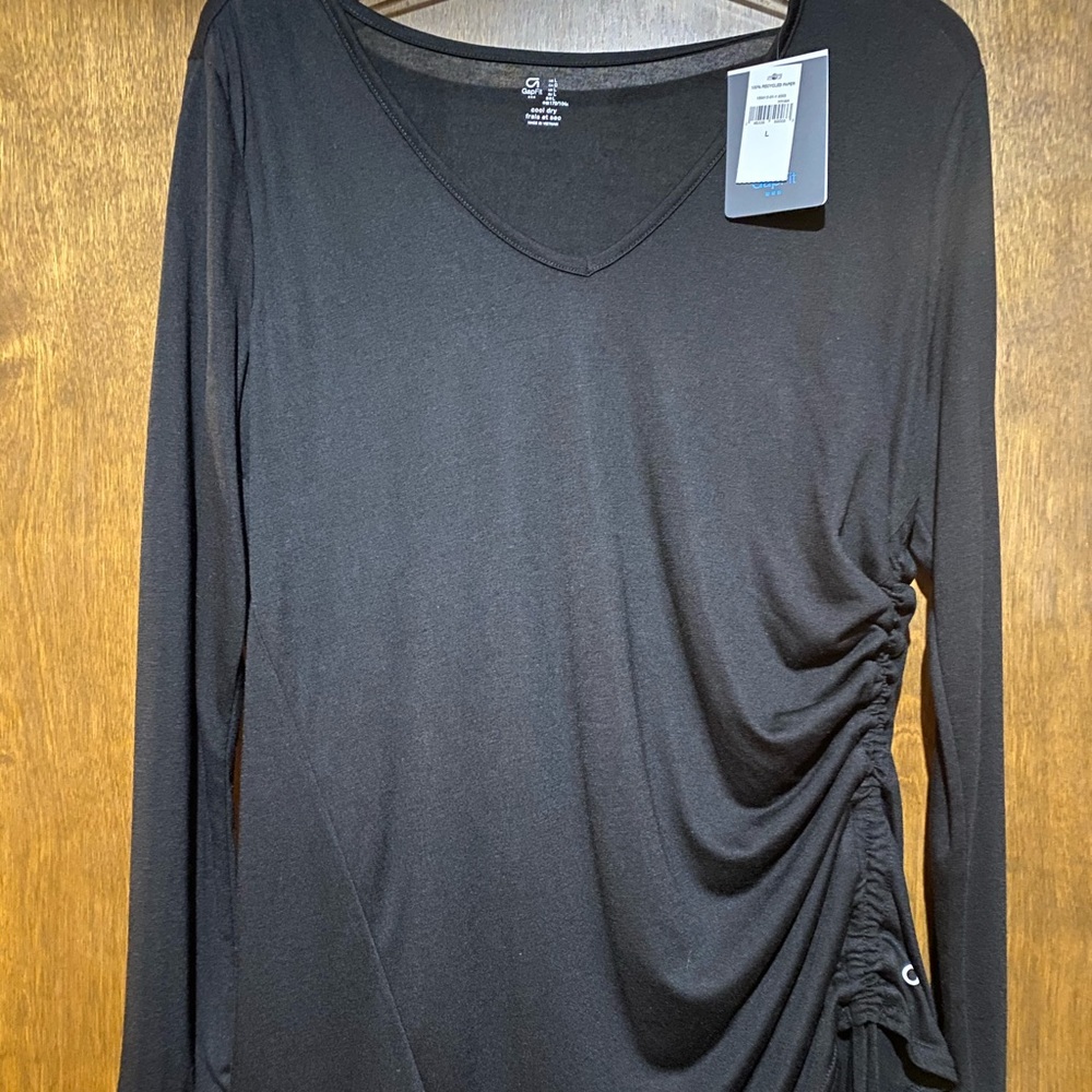 NWT Gap Fit side cinch long sleeve